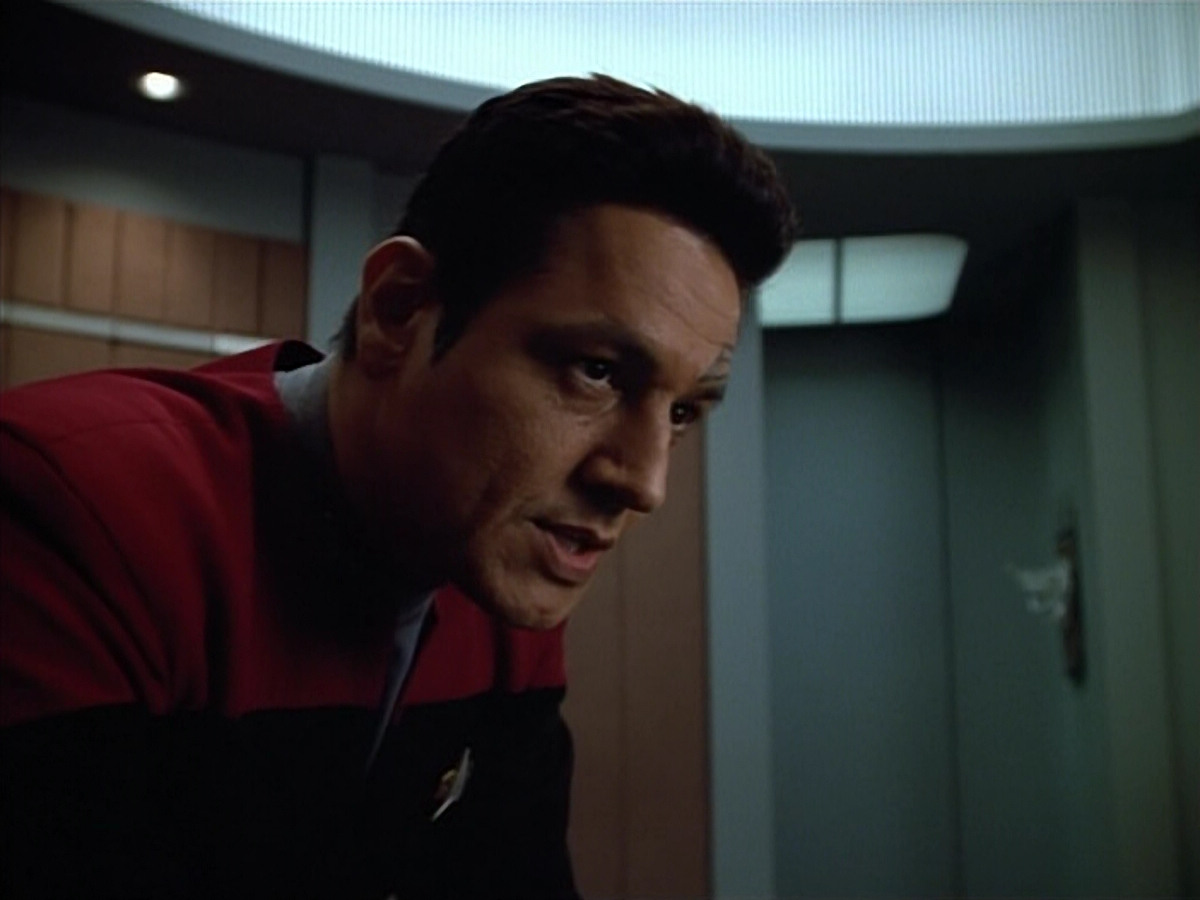 extant_StarTrek_VOY_4x07-ScientificMethod_01101.jpg