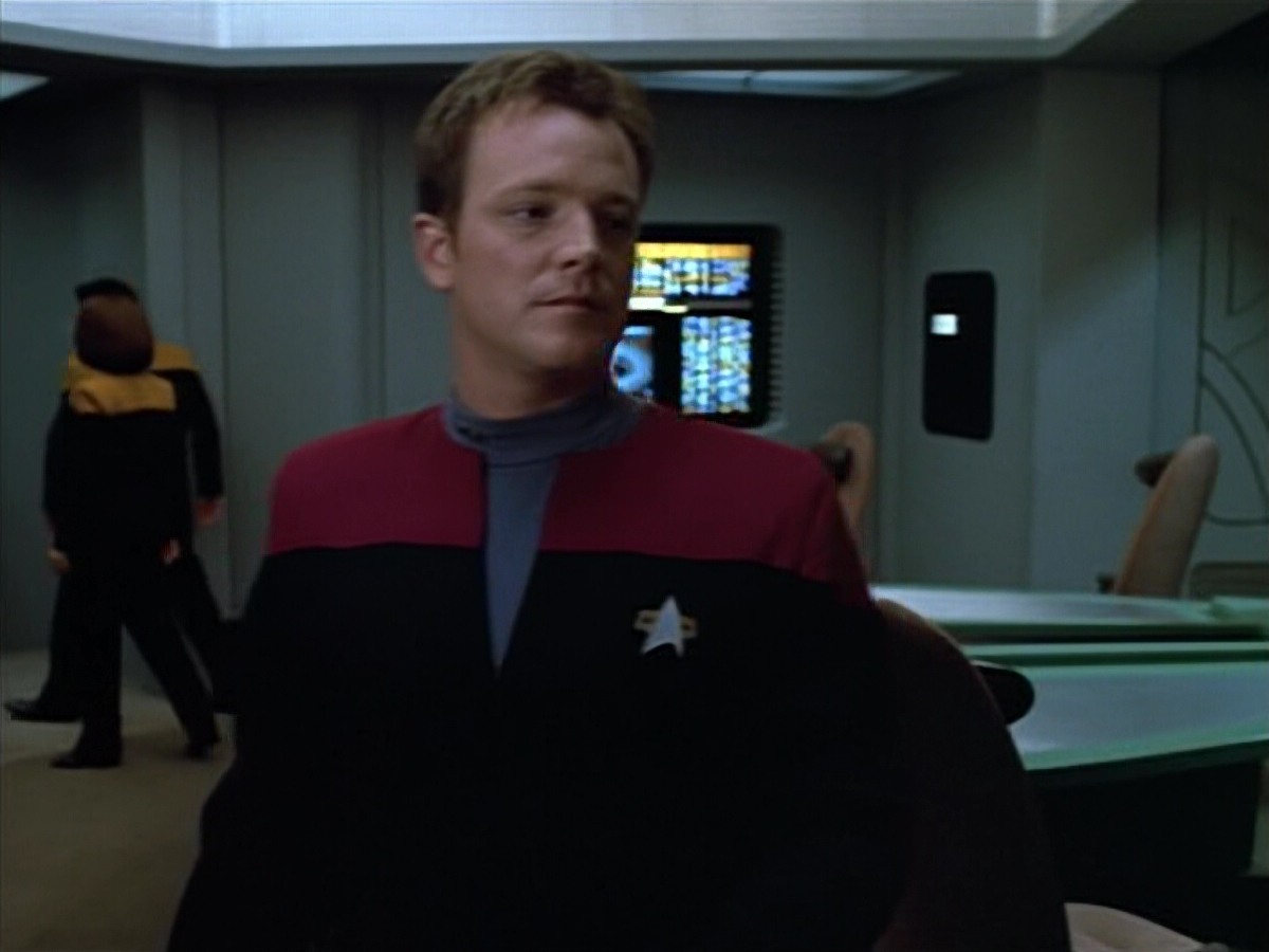 extant_StarTrek_VOY_4x07-ScientificMethod_01126.jpg