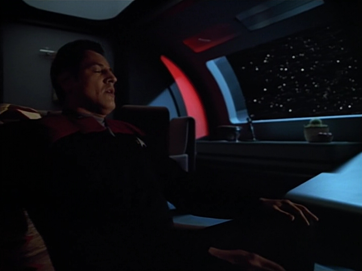 extant_StarTrek_VOY_4x07-ScientificMethod_01229.jpg