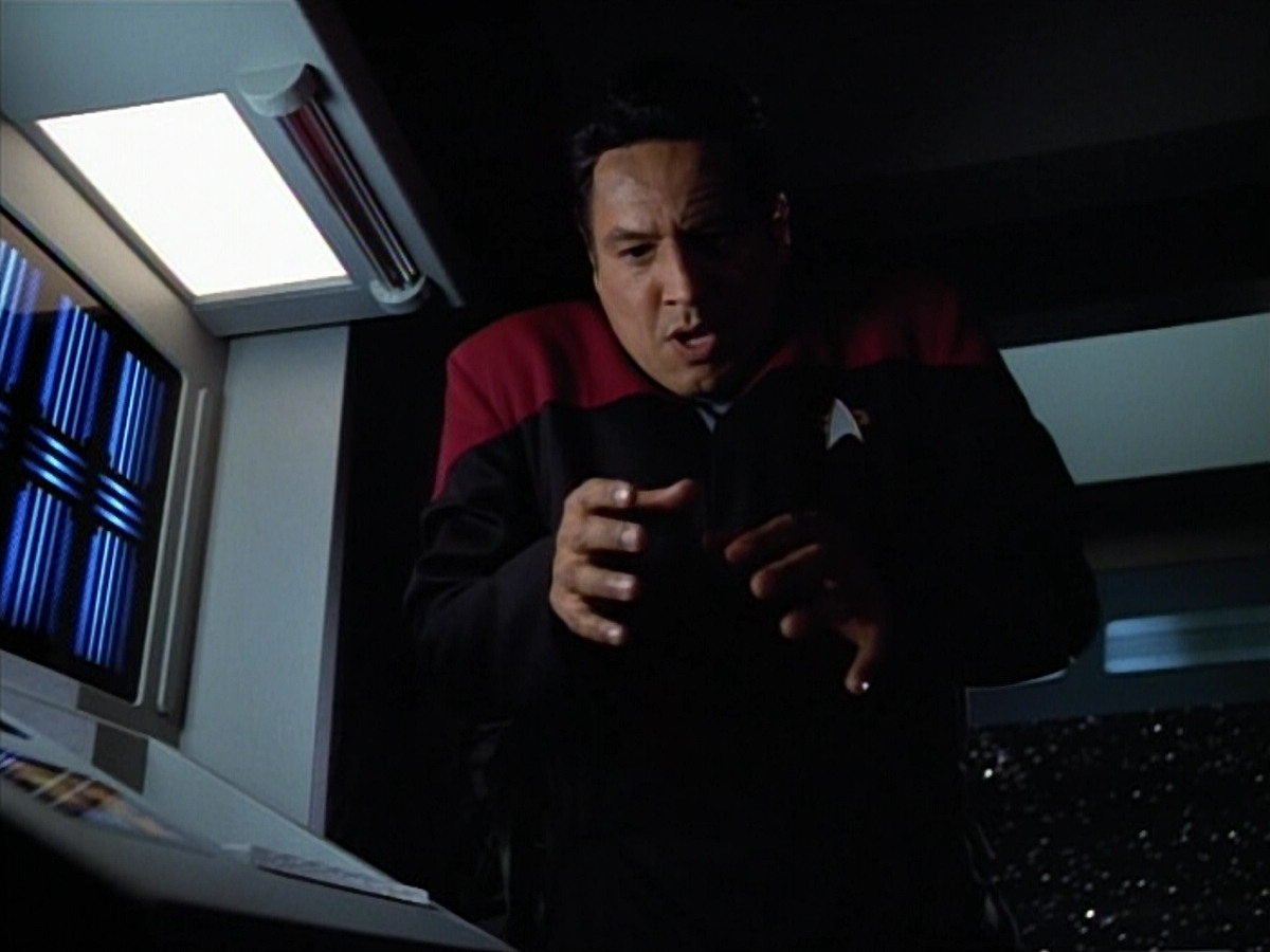 extant_StarTrek_VOY_4x07-ScientificMethod_01260.jpg