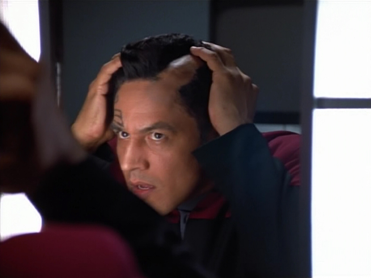 extant_StarTrek_VOY_4x07-ScientificMethod_01296.jpg