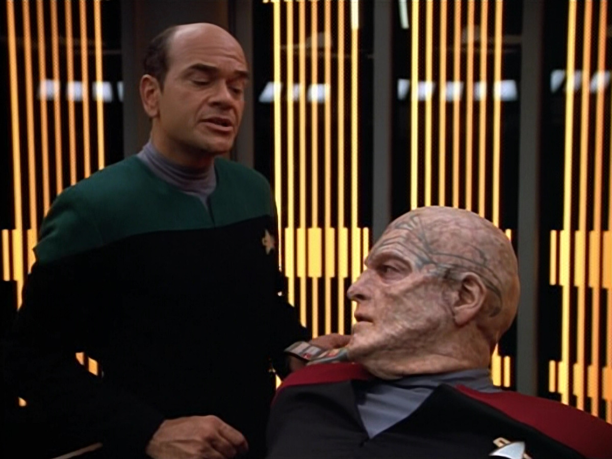 extant_StarTrek_VOY_4x07-ScientificMethod_01323.jpg