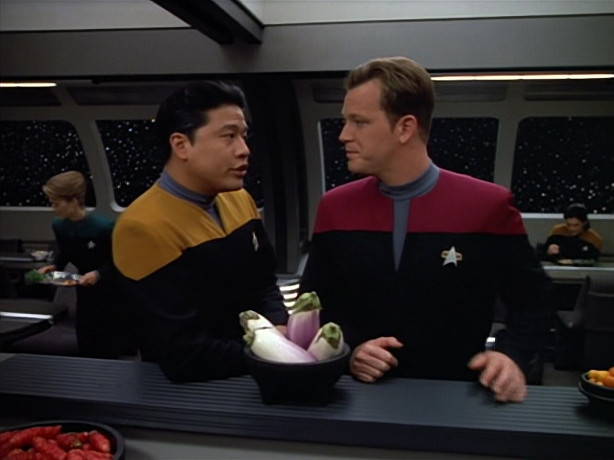 extant_StarTrek_VOY_4x07-ScientificMethod_01455.jpg
