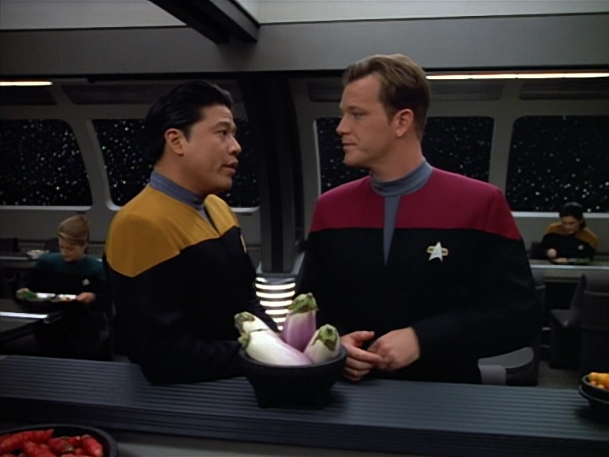 extant_StarTrek_VOY_4x07-ScientificMethod_01456.jpg