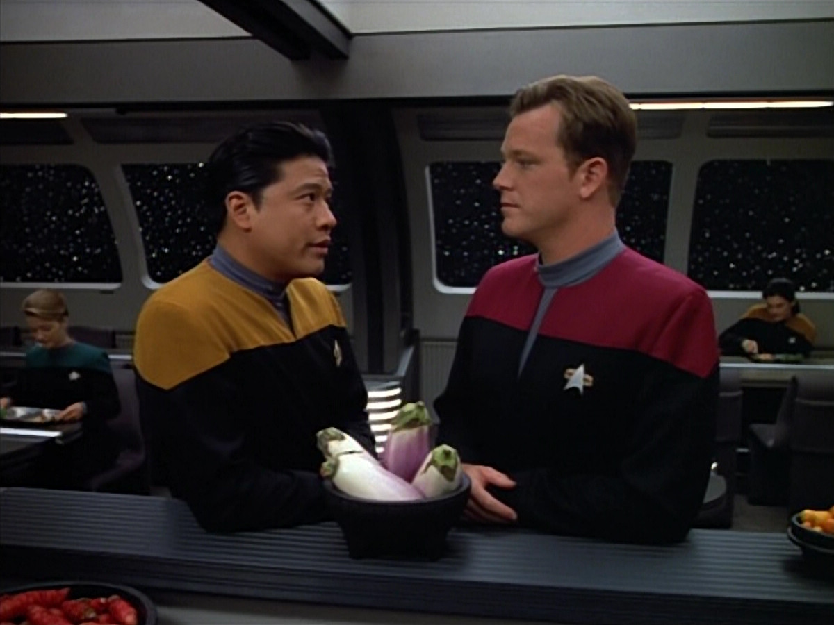 extant_StarTrek_VOY_4x07-ScientificMethod_01459.jpg