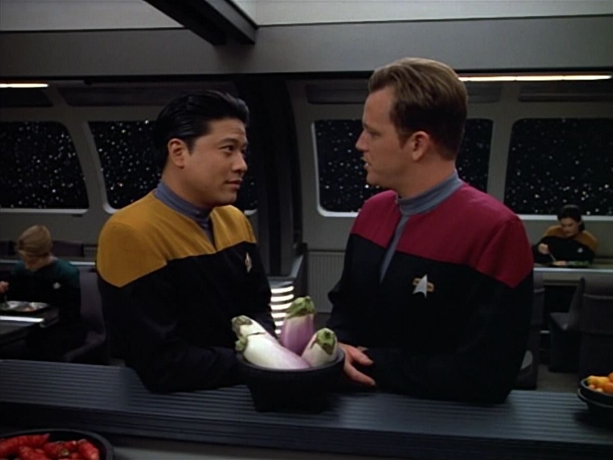 extant_StarTrek_VOY_4x07-ScientificMethod_01463.jpg