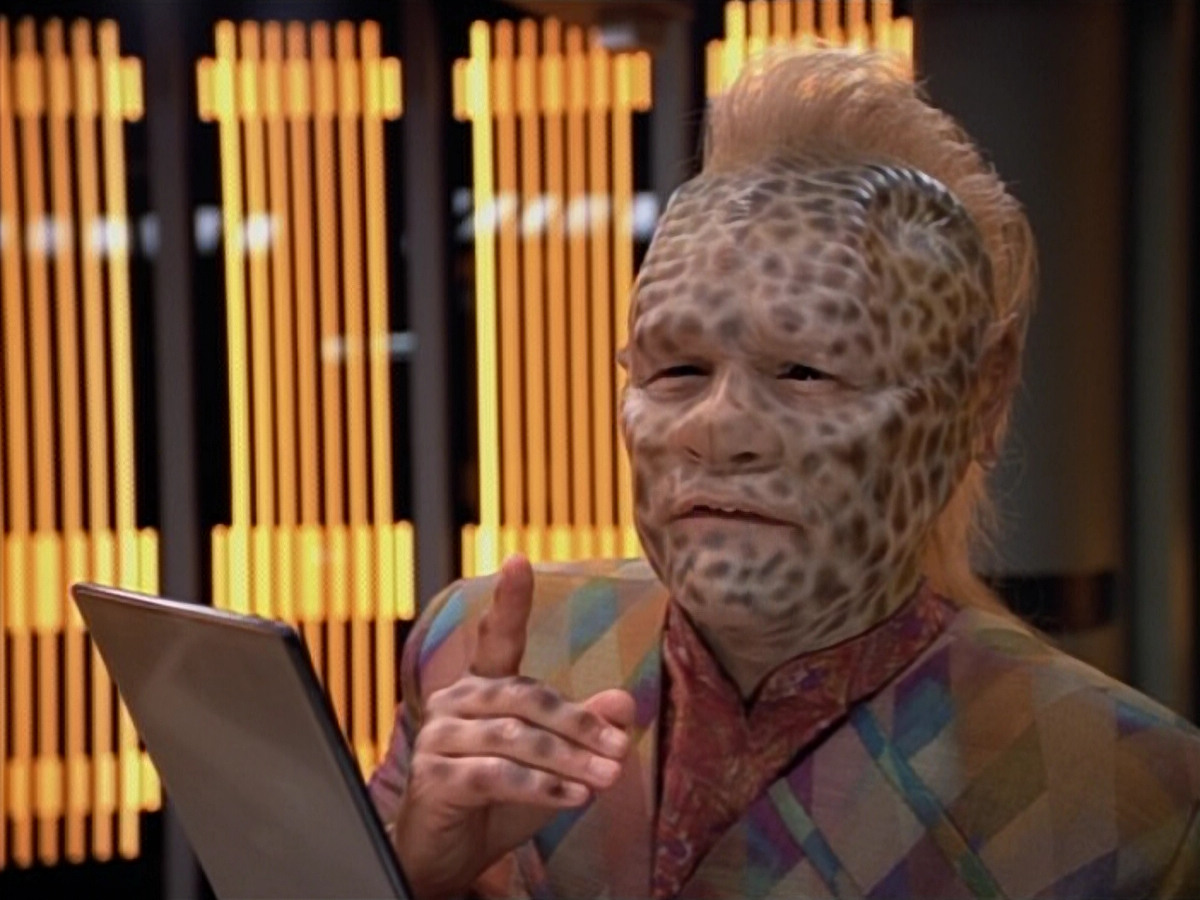 extant_StarTrek_VOY_4x07-ScientificMethod_01581.jpg