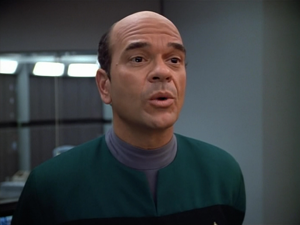 extant_StarTrek_VOY_4x07-ScientificMethod_01585.jpg