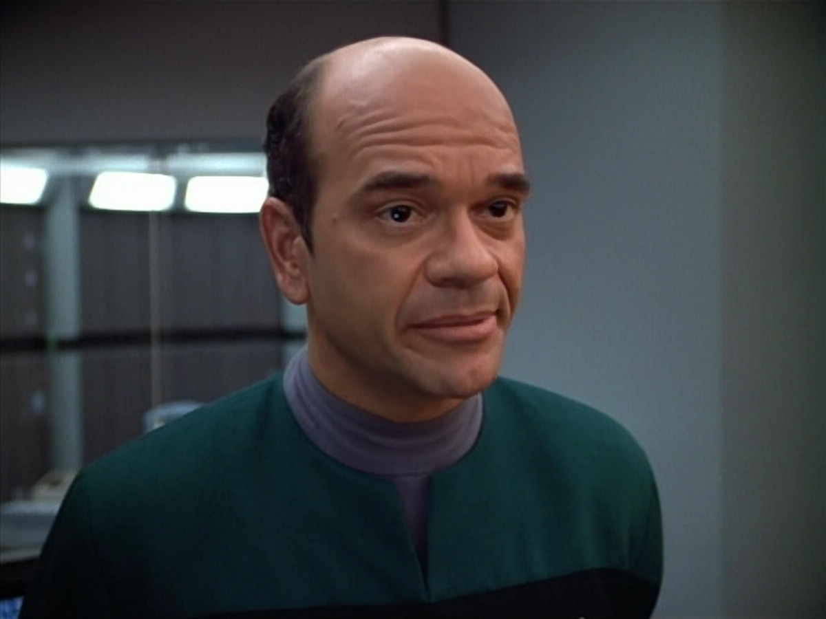 extant_StarTrek_VOY_4x07-ScientificMethod_01588.jpg