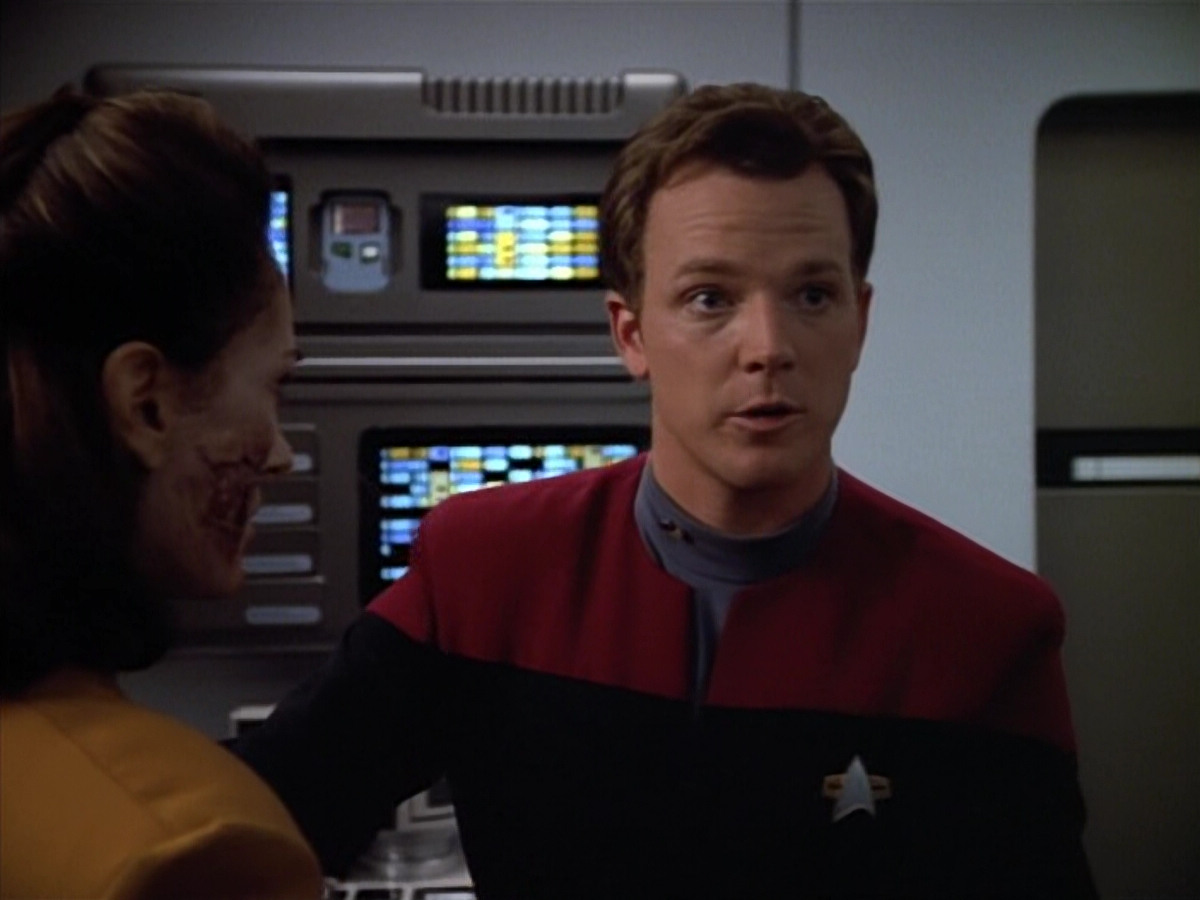 extant_StarTrek_VOY_4x07-ScientificMethod_01774.jpg