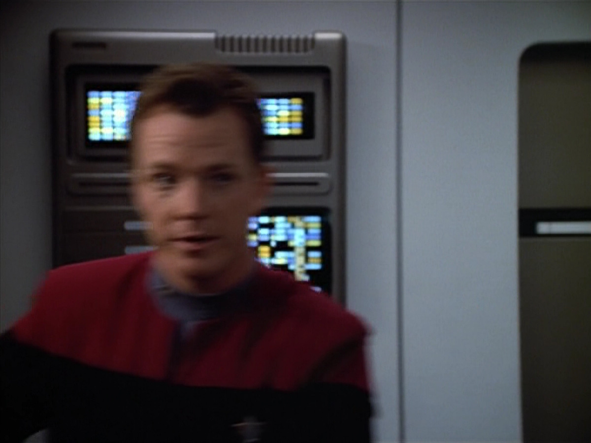 extant_StarTrek_VOY_4x07-ScientificMethod_01775.jpg