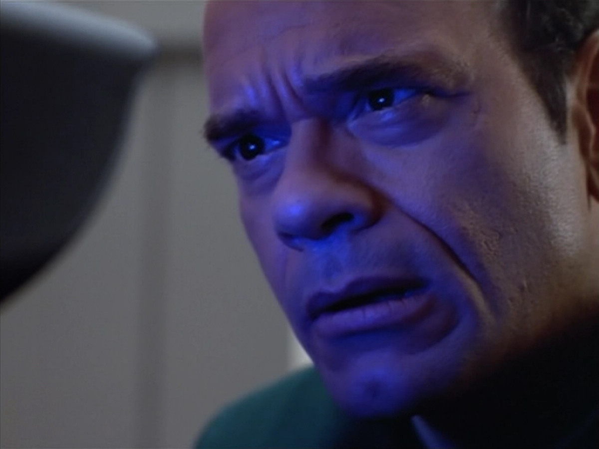extant_StarTrek_VOY_4x07-ScientificMethod_01860.jpg