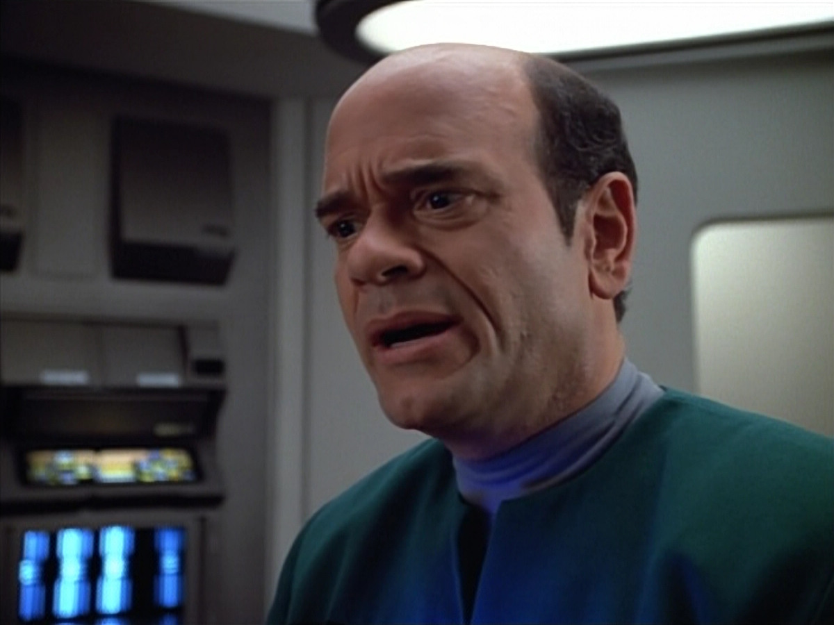 extant_StarTrek_VOY_4x07-ScientificMethod_02003.jpg