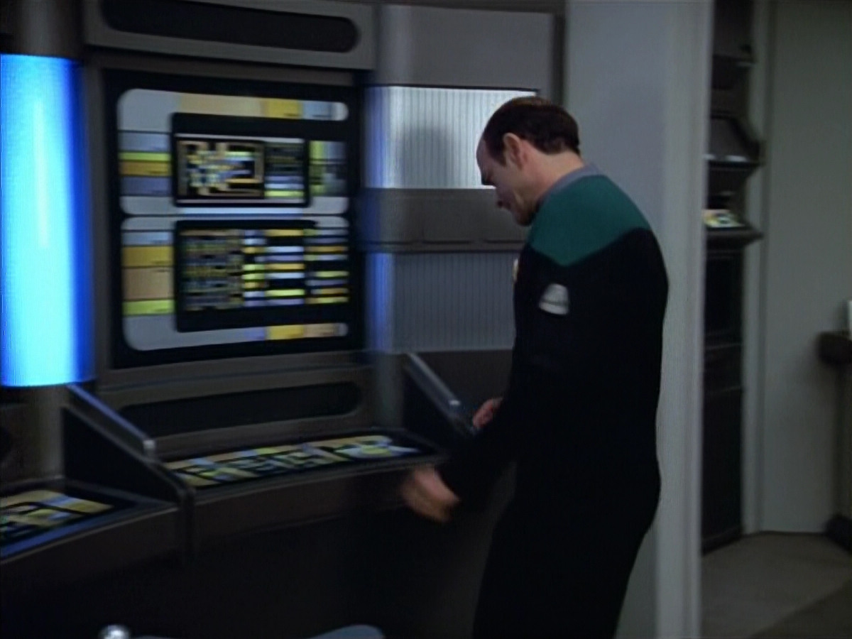 extant_StarTrek_VOY_4x07-ScientificMethod_02022.jpg