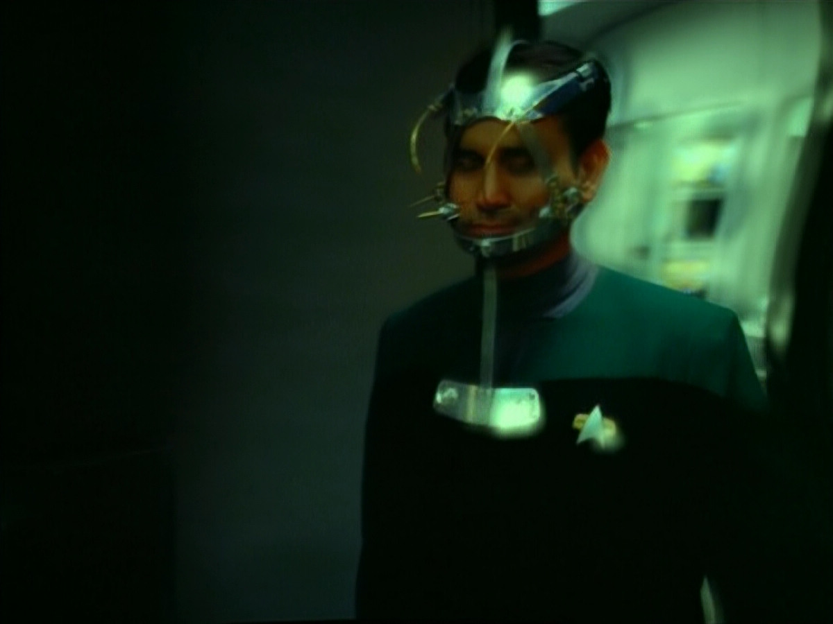 extant_StarTrek_VOY_4x07-ScientificMethod_02386.jpg