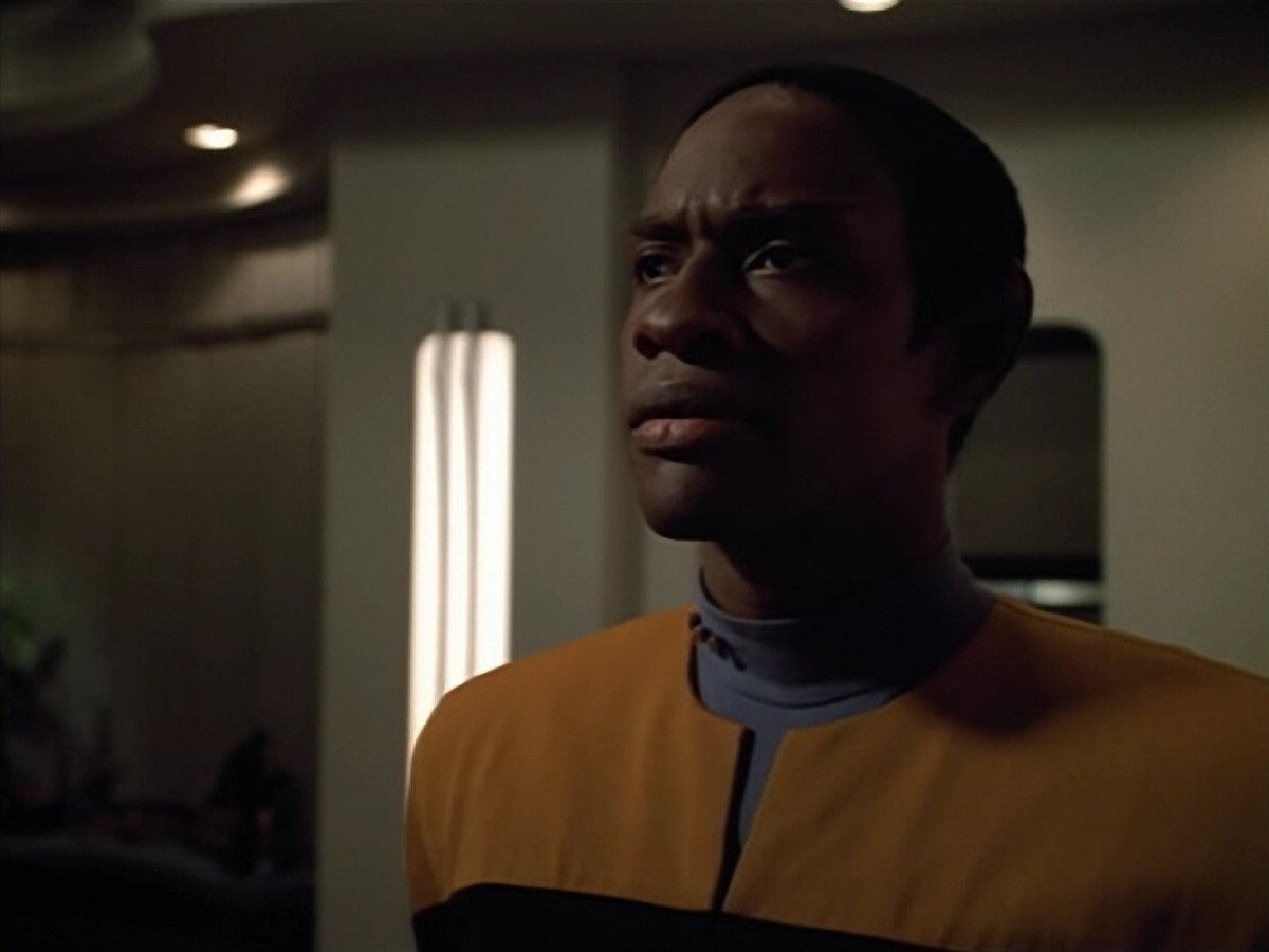 extant_StarTrek_VOY_4x07-ScientificMethod_02641.jpg
