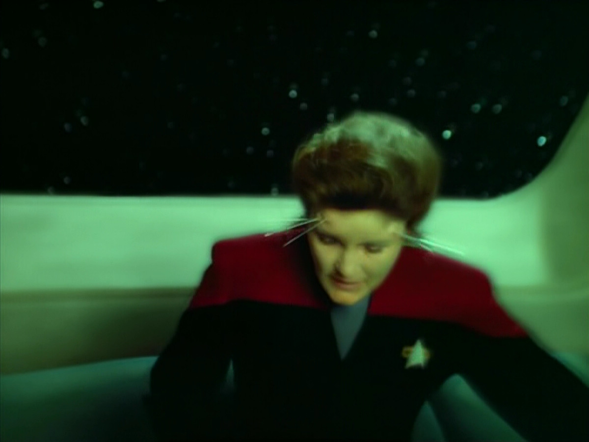 extant_StarTrek_VOY_4x07-ScientificMethod_02684.jpg
