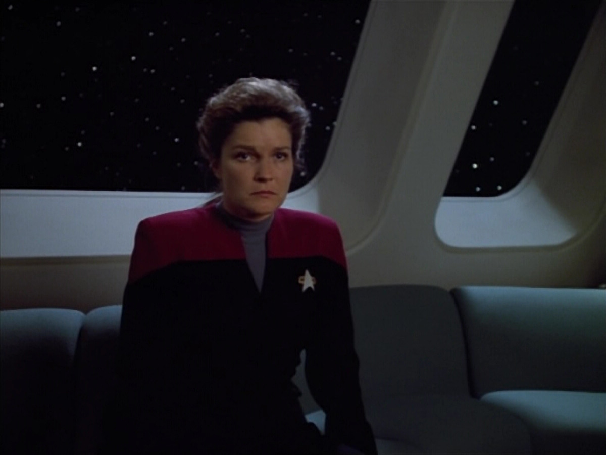extant_StarTrek_VOY_4x07-ScientificMethod_02725.jpg