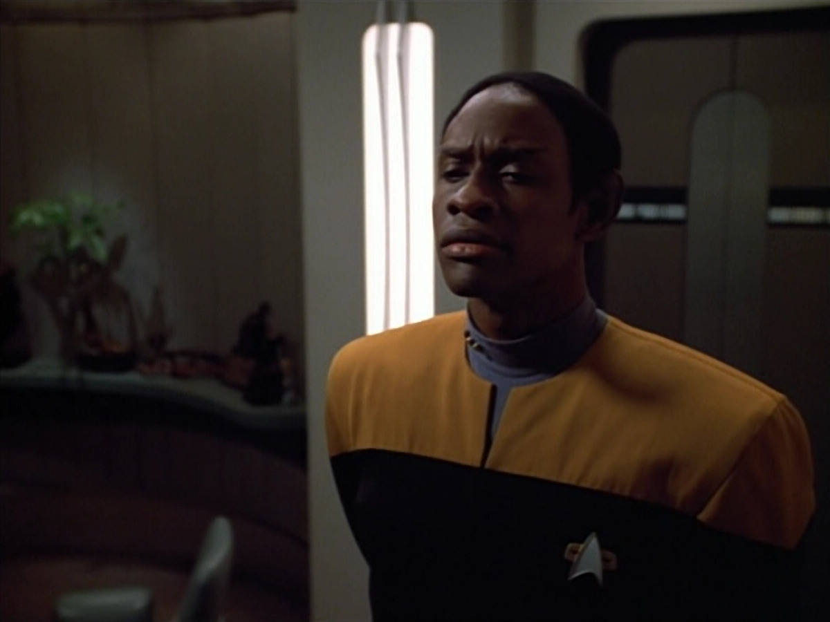 extant_StarTrek_VOY_4x07-ScientificMethod_02731.jpg