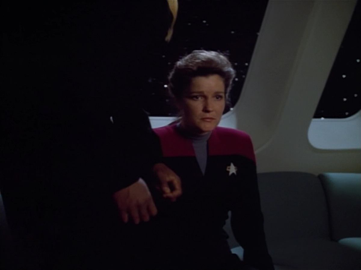 extant_StarTrek_VOY_4x07-ScientificMethod_02751.jpg