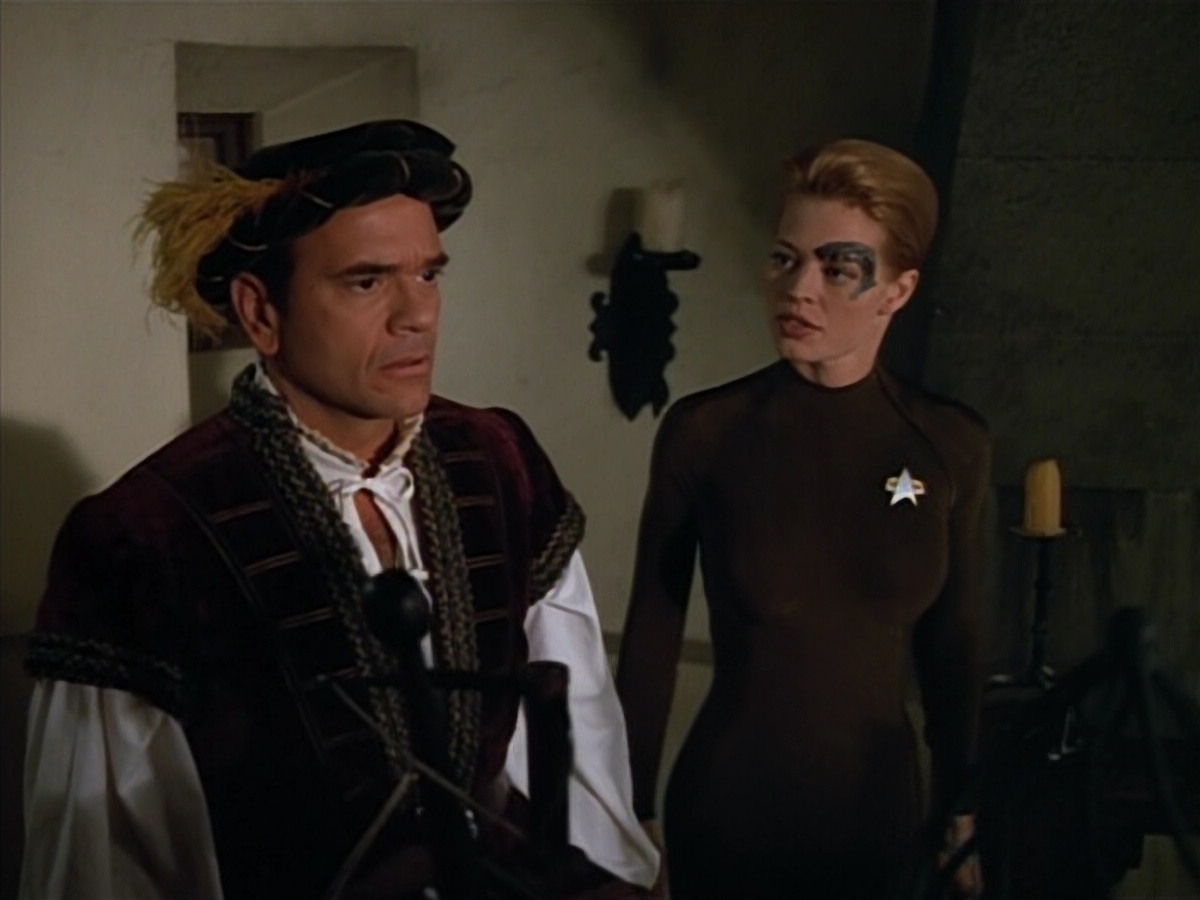 extant_StarTrek_VOY_4x07-ScientificMethod_02807.jpg