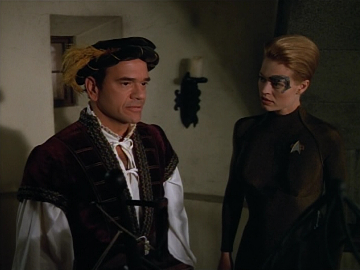 extant_StarTrek_VOY_4x07-ScientificMethod_02813.jpg