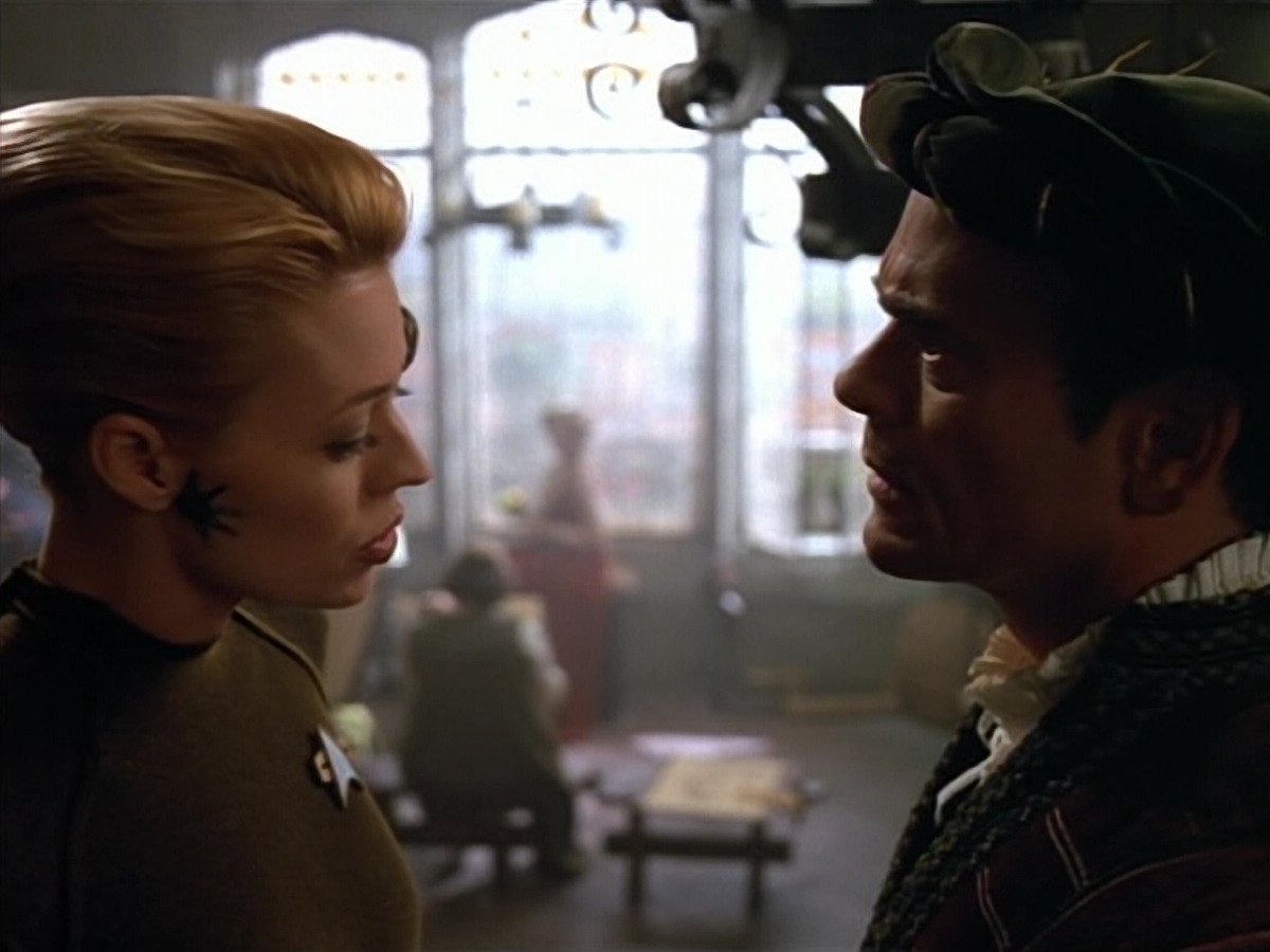 extant_StarTrek_VOY_4x07-ScientificMethod_02850.jpg