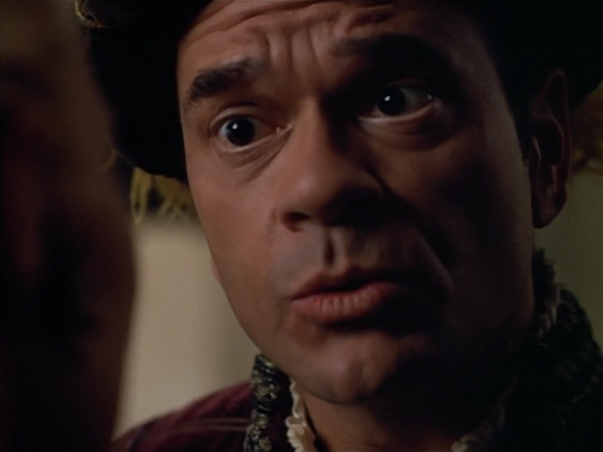 extant_StarTrek_VOY_4x07-ScientificMethod_02874.jpg