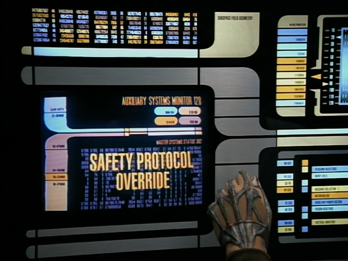 extant_StarTrek_VOY_4x07-ScientificMethod_02961.jpg