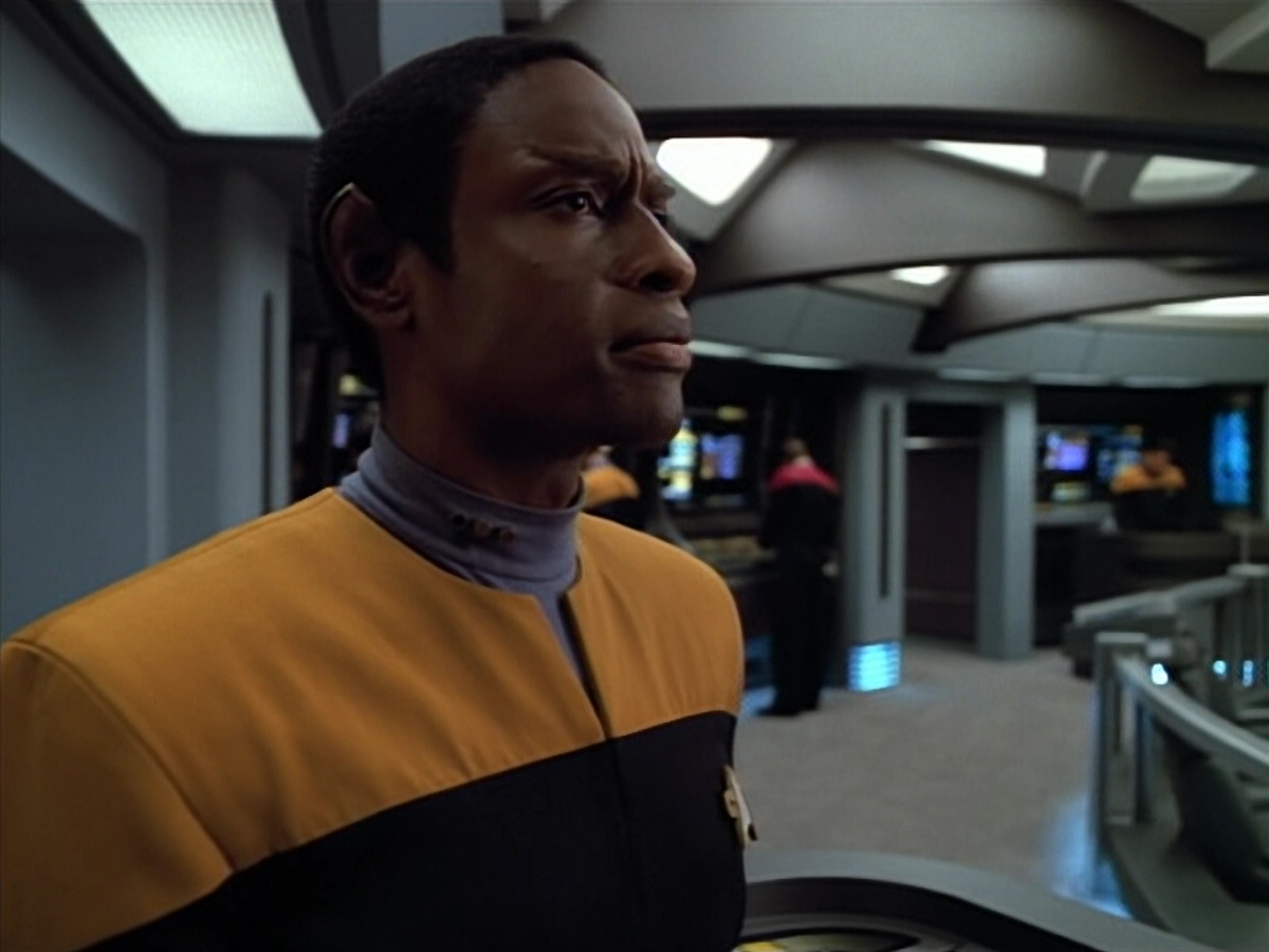 extant_StarTrek_VOY_4x07-ScientificMethod_02978.jpg