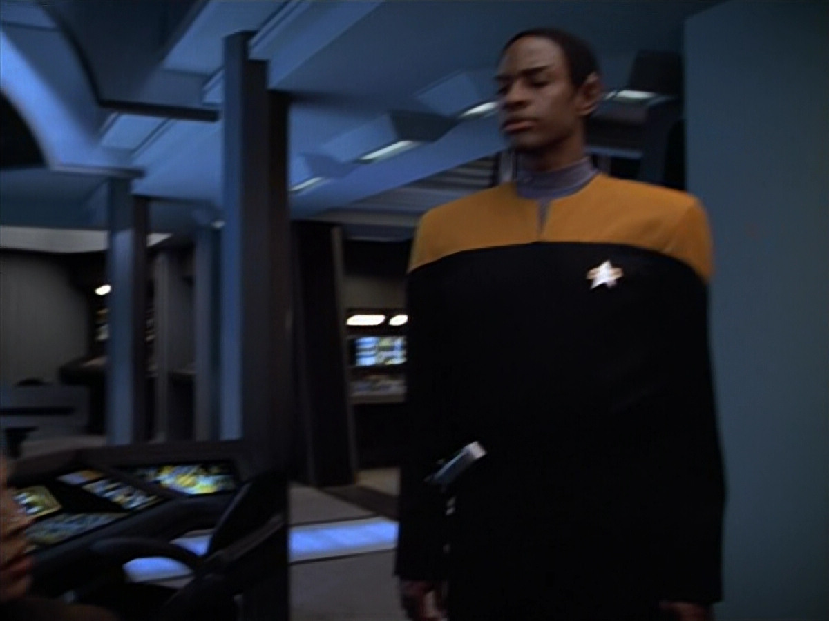 extant_StarTrek_VOY_4x07-ScientificMethod_03026.jpg