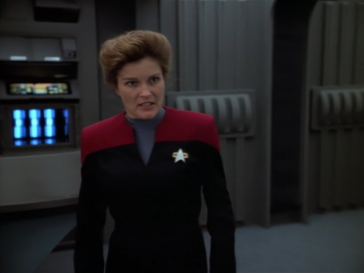 extant_StarTrek_VOY_4x07-ScientificMethod_03166.jpg