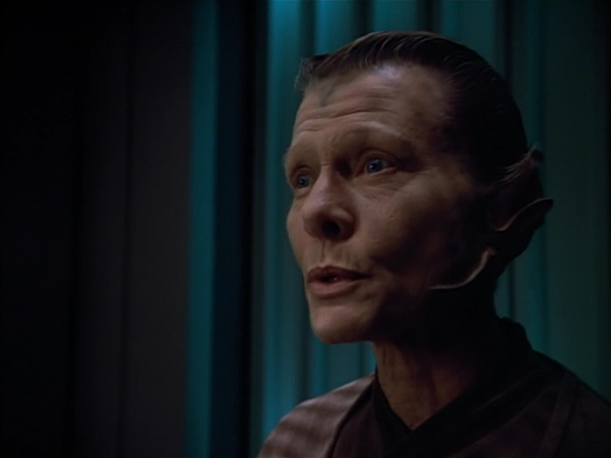 extant_StarTrek_VOY_4x07-ScientificMethod_03257.jpg