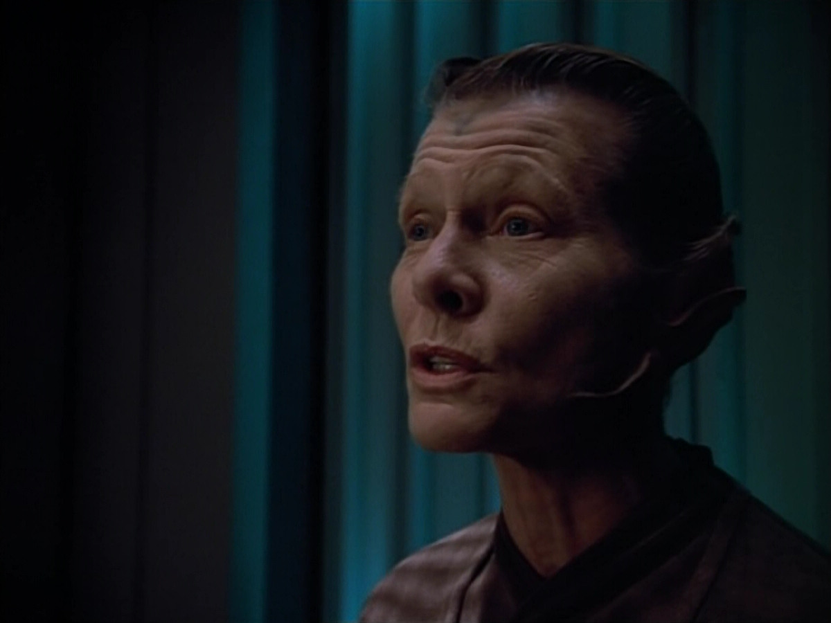 extant_StarTrek_VOY_4x07-ScientificMethod_03289.jpg