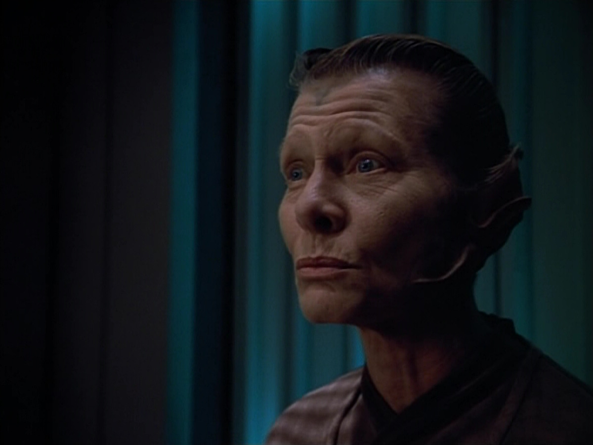 extant_StarTrek_VOY_4x07-ScientificMethod_03308.jpg