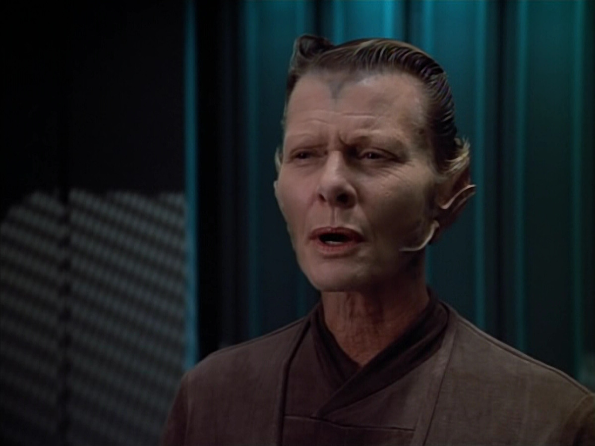 extant_StarTrek_VOY_4x07-ScientificMethod_03365.jpg