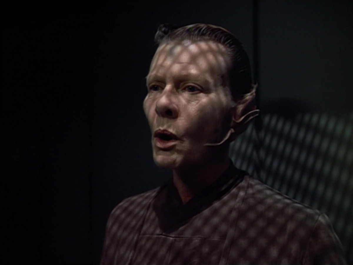 extant_StarTrek_VOY_4x07-ScientificMethod_03420.jpg