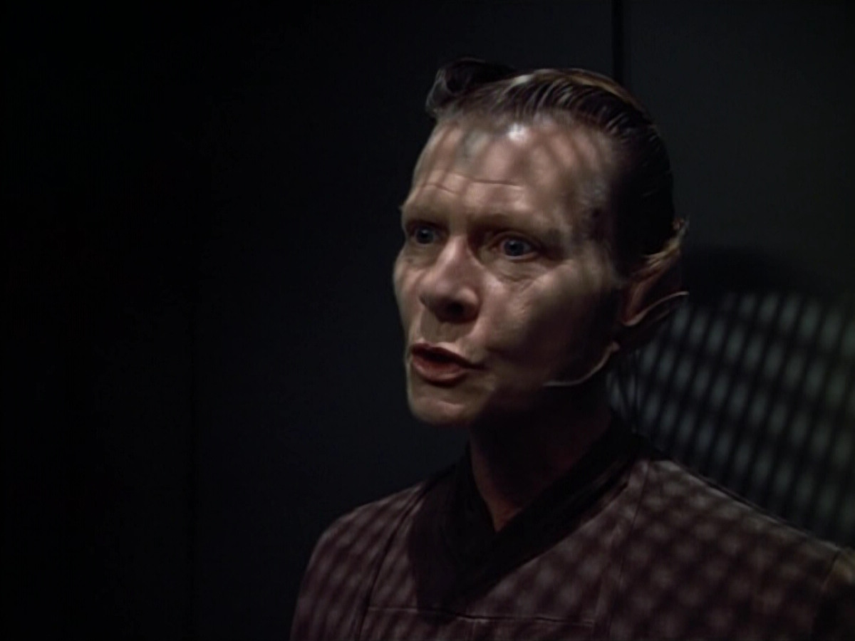 extant_StarTrek_VOY_4x07-ScientificMethod_03434.jpg