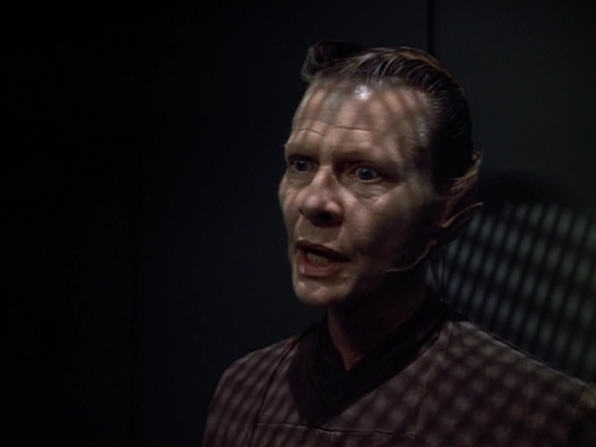 extant_StarTrek_VOY_4x07-ScientificMethod_03435.jpg