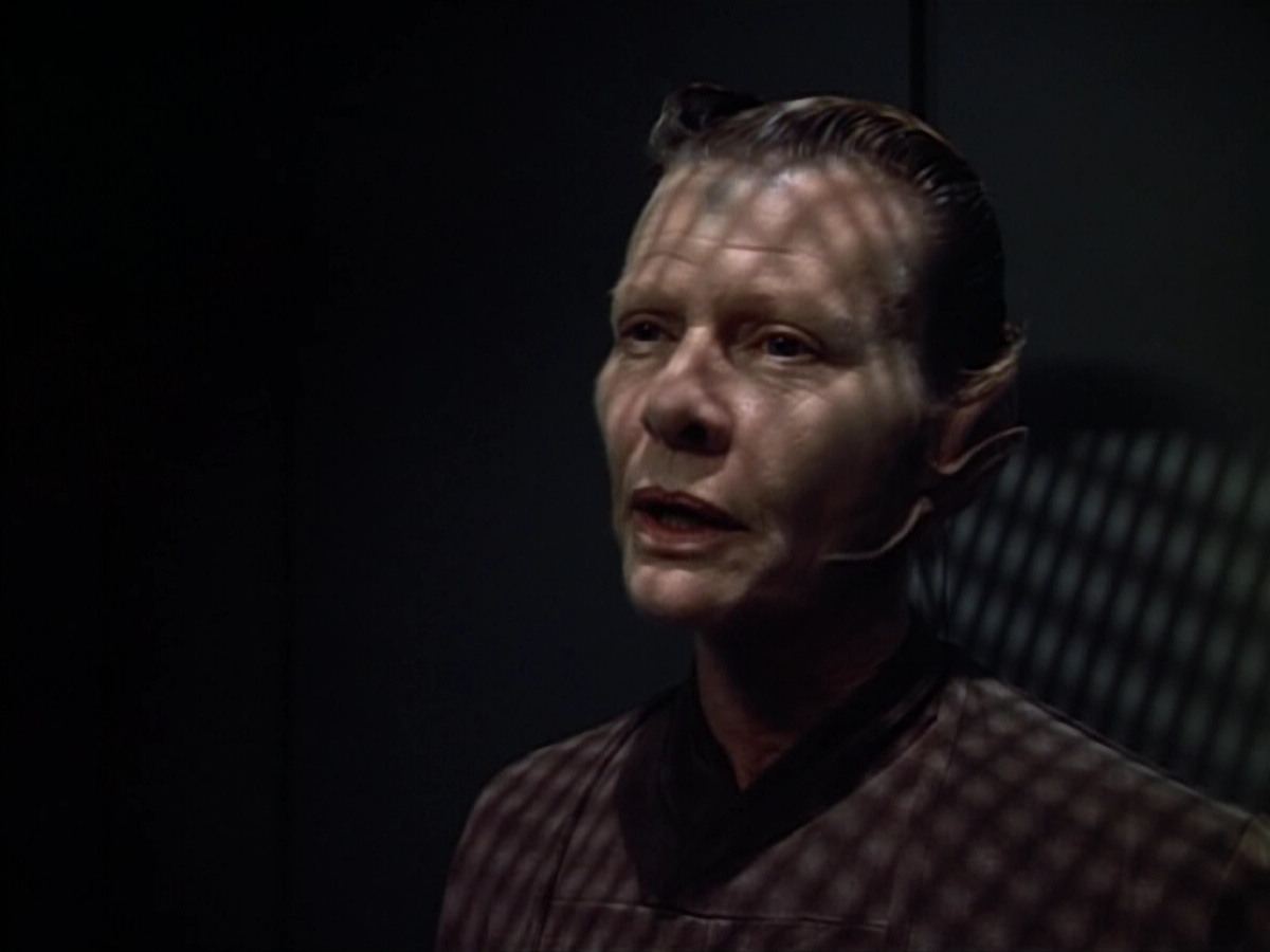 extant_StarTrek_VOY_4x07-ScientificMethod_03436.jpg
