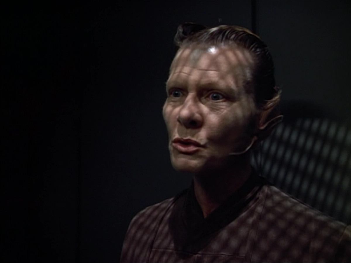 extant_StarTrek_VOY_4x07-ScientificMethod_03439.jpg