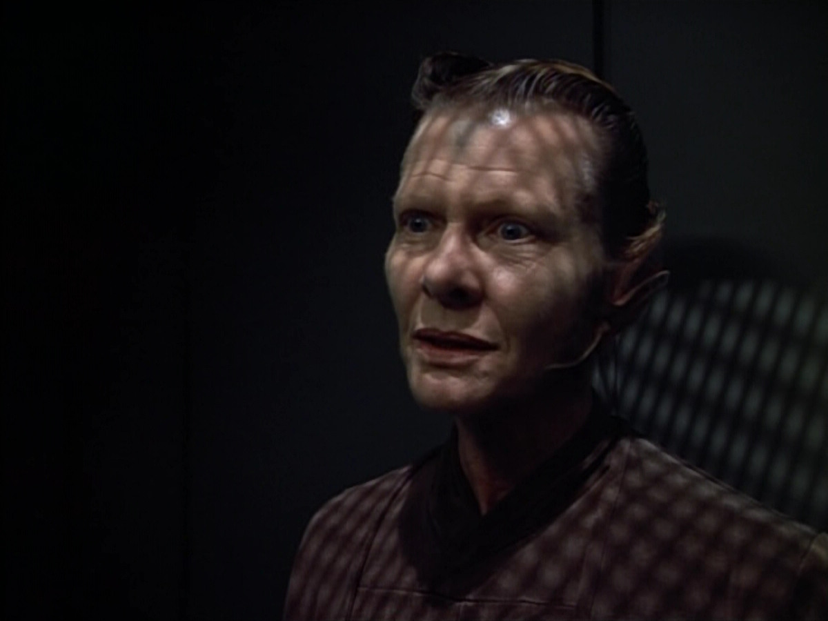 extant_StarTrek_VOY_4x07-ScientificMethod_03440.jpg