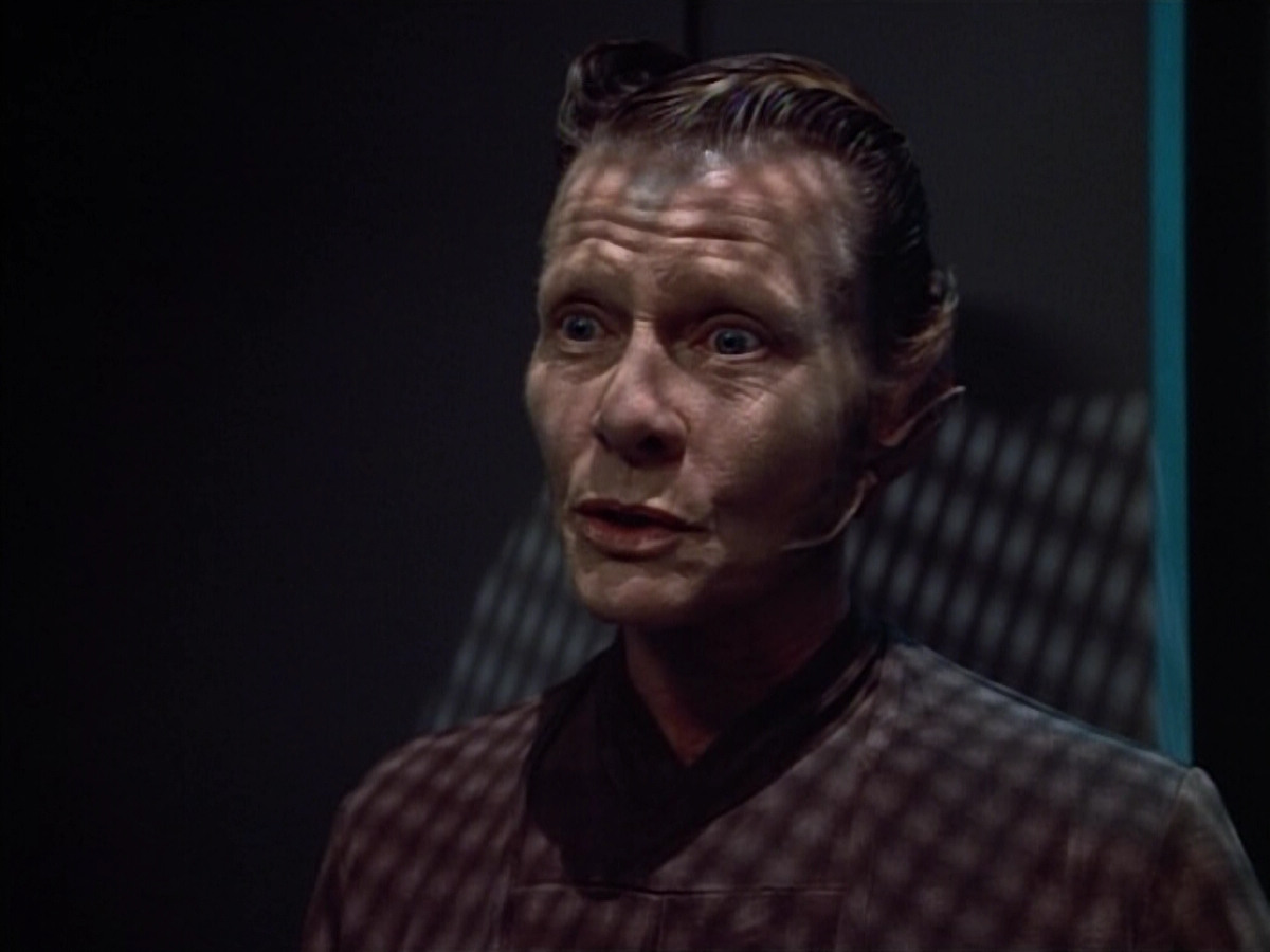 extant_StarTrek_VOY_4x07-ScientificMethod_03454.jpg
