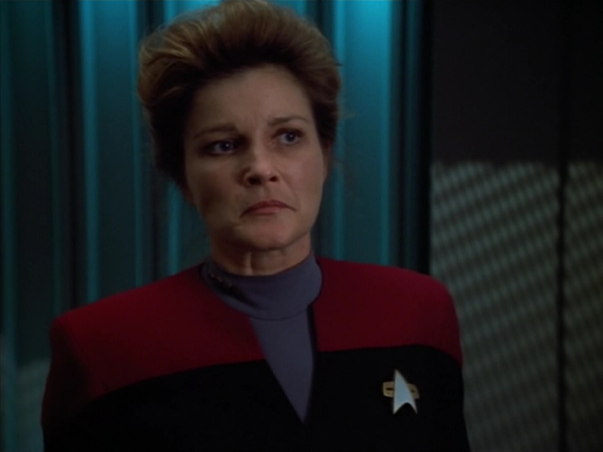 extant_StarTrek_VOY_4x07-ScientificMethod_03456.jpg