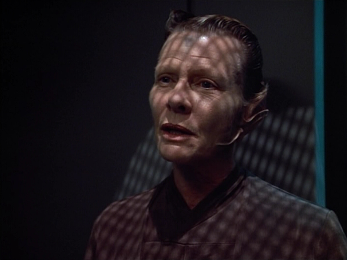 extant_StarTrek_VOY_4x07-ScientificMethod_03464.jpg