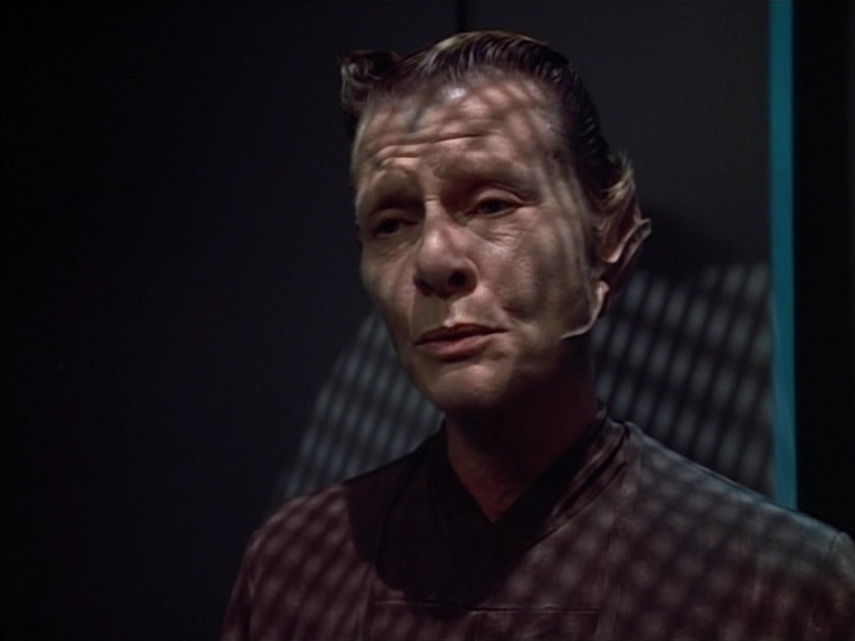 extant_StarTrek_VOY_4x07-ScientificMethod_03490.jpg