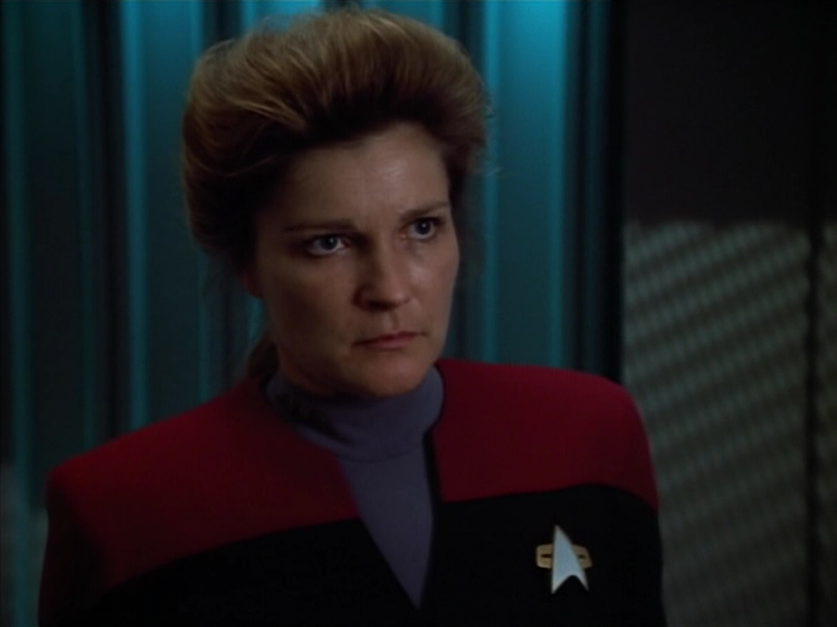 extant_StarTrek_VOY_4x07-ScientificMethod_03494.jpg