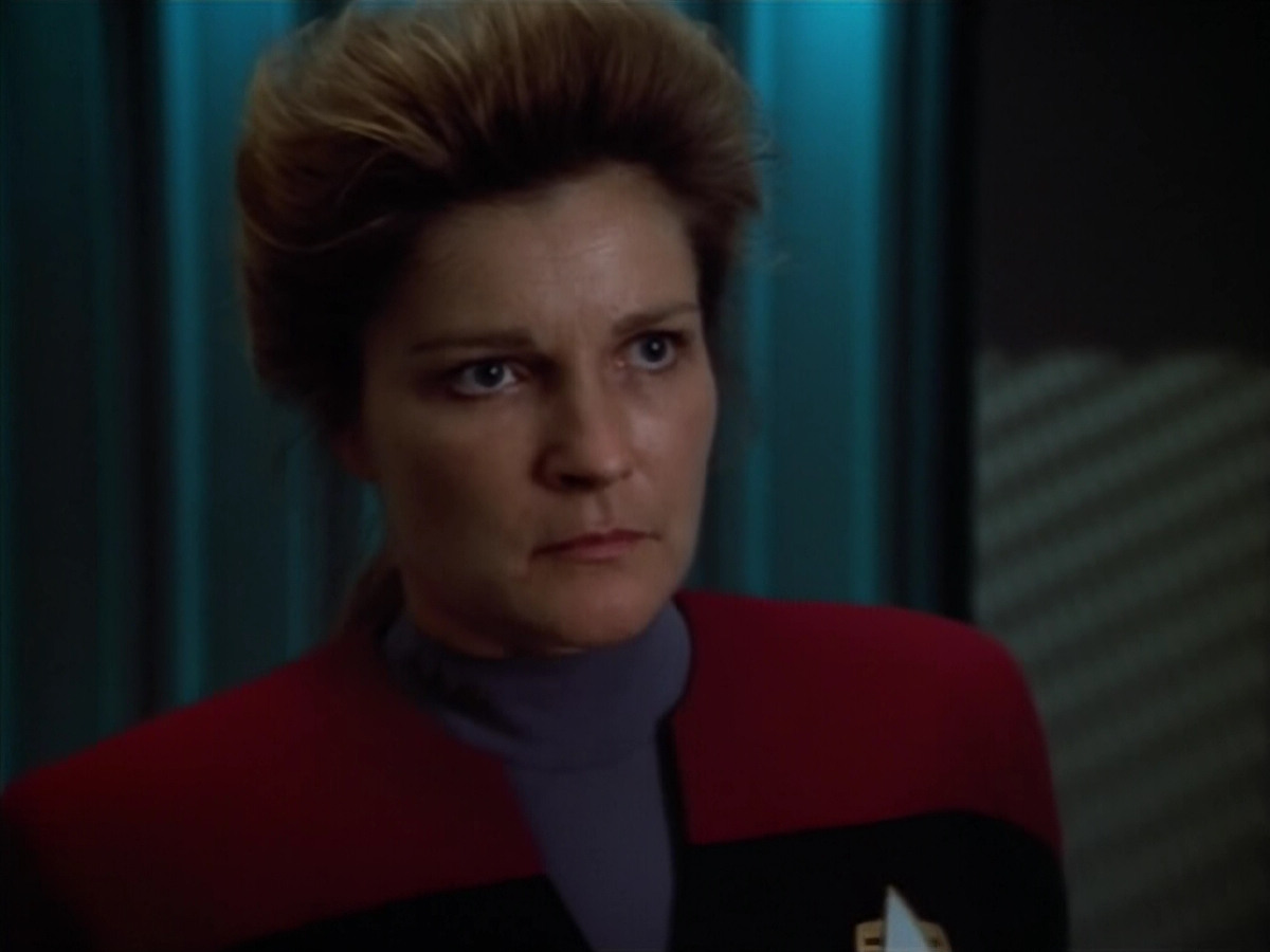 extant_StarTrek_VOY_4x07-ScientificMethod_03496.jpg