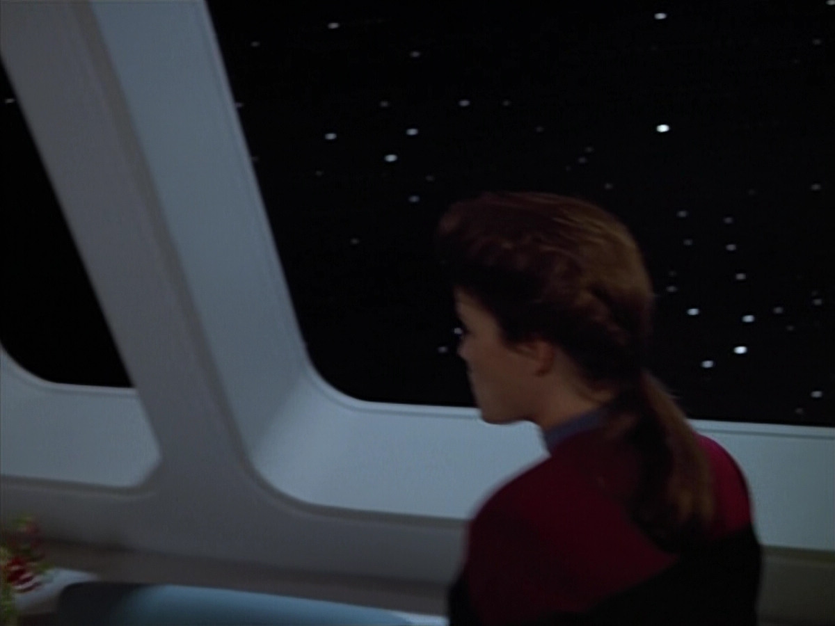 extant_StarTrek_VOY_4x07-ScientificMethod_03507.jpg