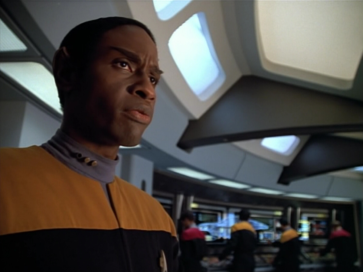 extant_StarTrek_VOY_4x07-ScientificMethod_03691.jpg